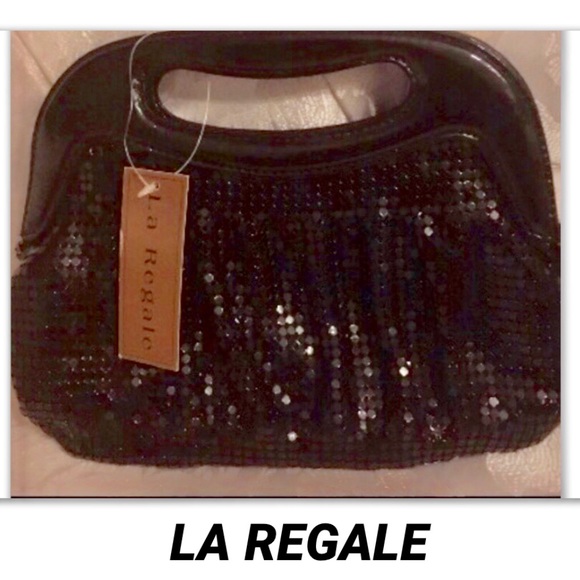 La Regale Handbags - La REGALE METAL BLACK MESH CLUTCH